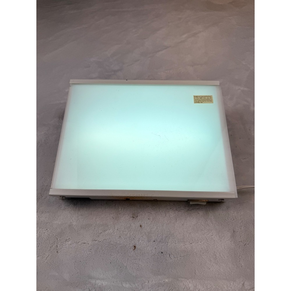 Logan Desk Top Light Box No 810/920 Vintage Slide Viewer Tracing Table White